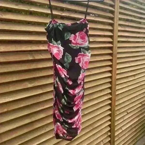 Beautiful  dress with pink roses